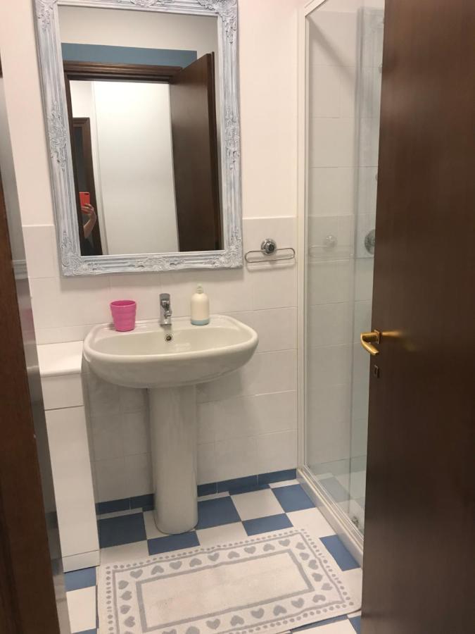Blue Shades Apartment Бордихера Екстериор снимка